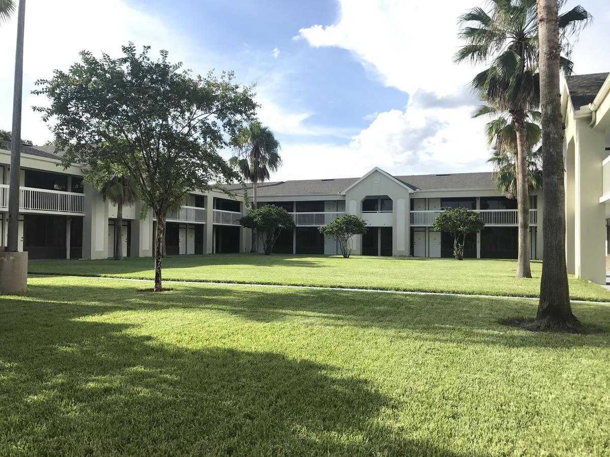 Greenpoint Hotel Kissimmee Exterior photo